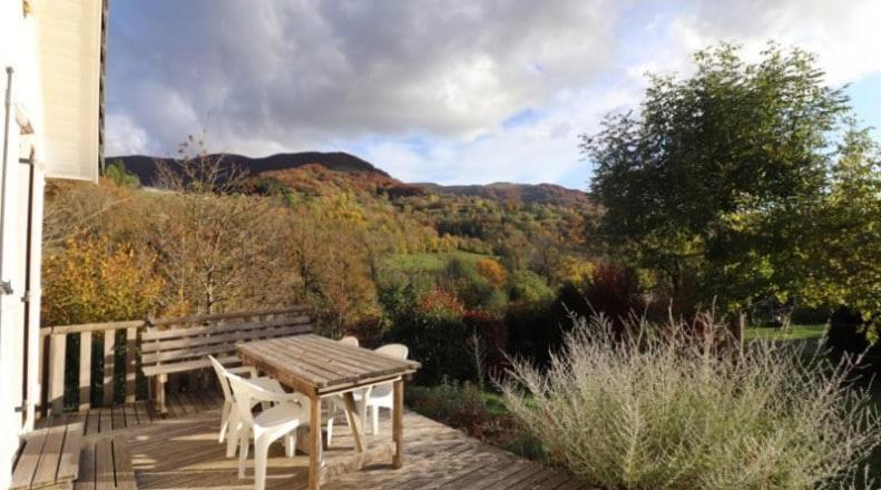 Cantal Gite Au Pied Du Griou Super Lioran Saint-Jacques-des-Blats Buitenkant foto